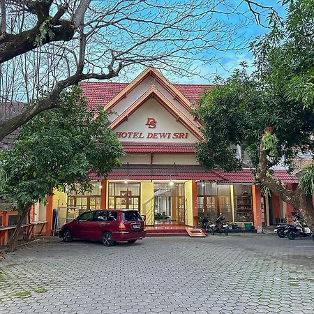 Hotel Dewi Sri Redpartner Jogjacarta Exterior foto