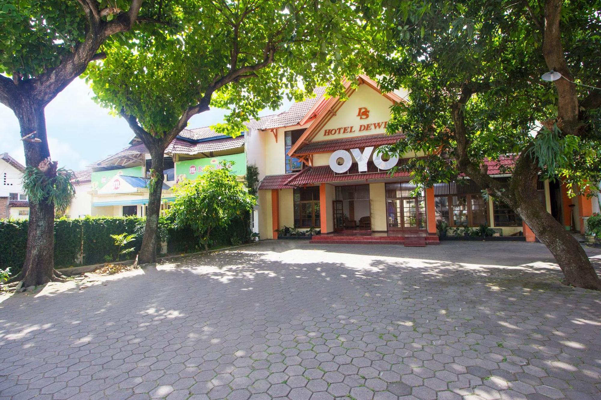 Super Oyo 759 Hotel Dewi Sri Jogjacarta Exterior foto