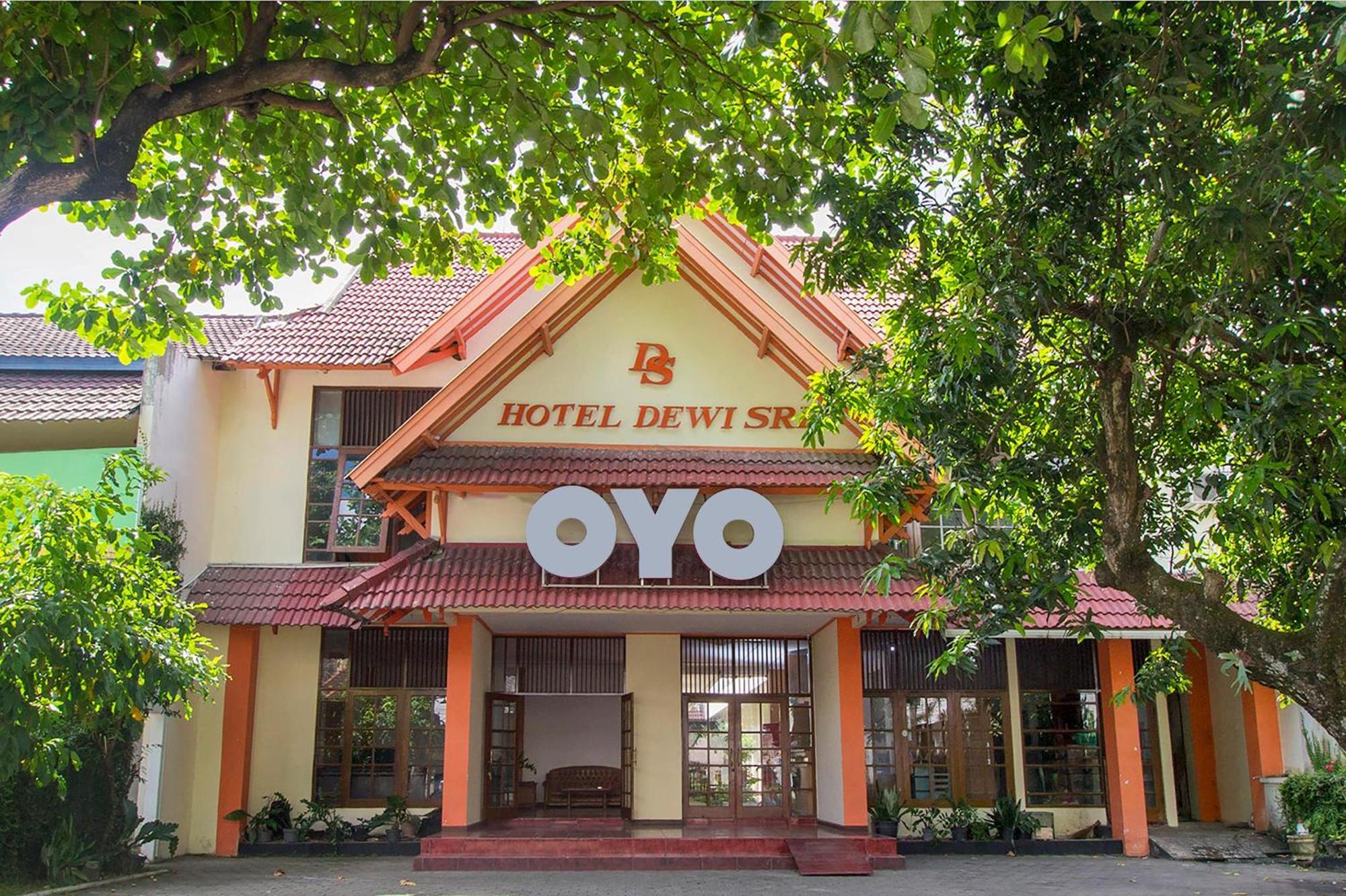 Super Oyo 759 Hotel Dewi Sri Jogjacarta Exterior foto